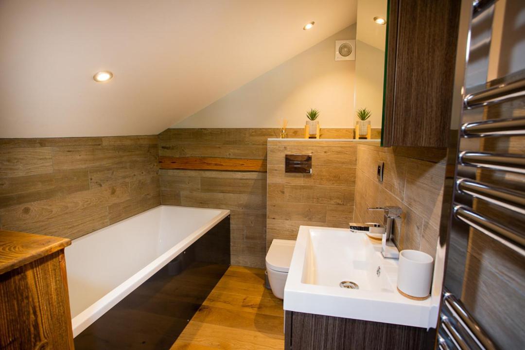 Chalet Byram แซ็งต์-แฌร์เวส์-เลส์-แบ็งส์ ภายนอก รูปภาพ